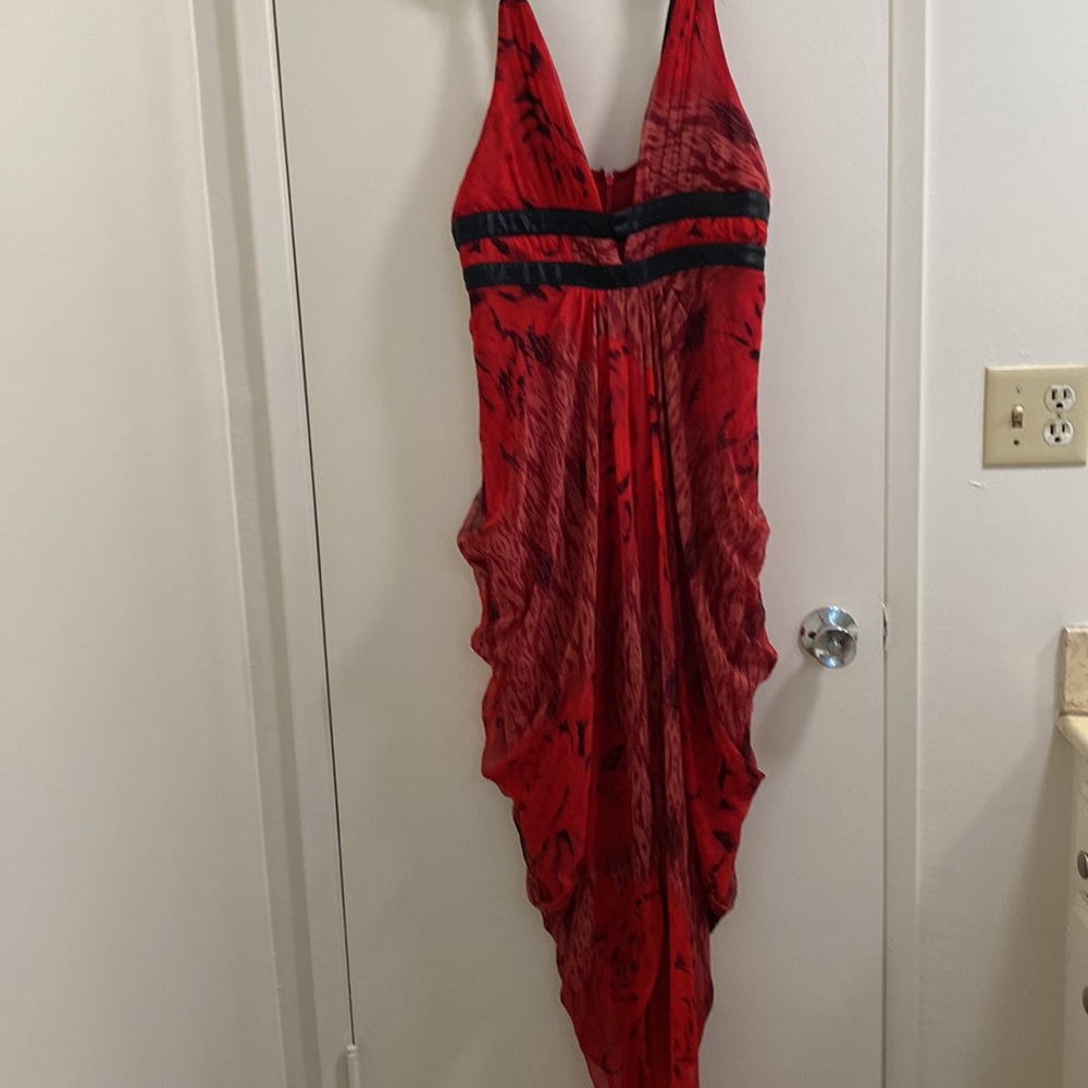 Gorgeous plunge neckline BeBe Red black dress